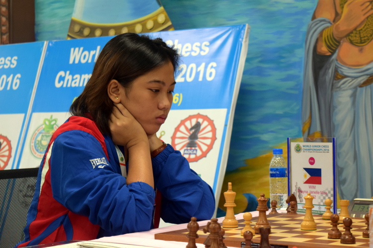 Janelle Mae Frayna in Round 13 of World Junior Chess Championships 2016. Photo credit: wjcc2016india.com.